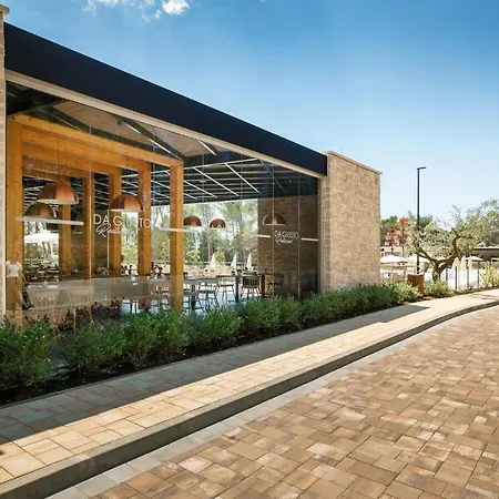 Semesterpark Premium Homes Santa Marina, Lanterna