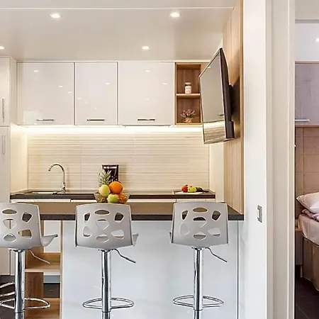 Premium Homes Santa Marina, Lanterna Hotel