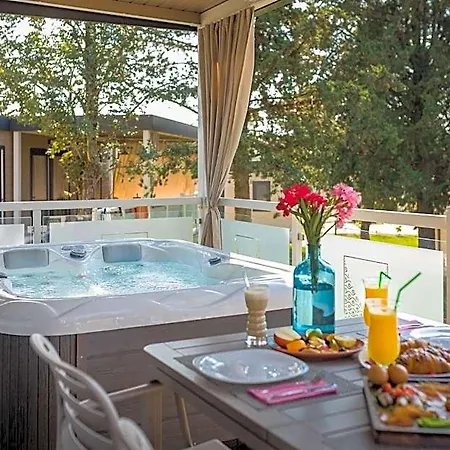 Premium Homes Santa Marina, Lanterna Hotel 5*